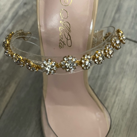Sale!! 🔥🔥🔥 Mata Clear Pointed Toe Heels with Bling Strap Size 8 - Picture 4 of 6